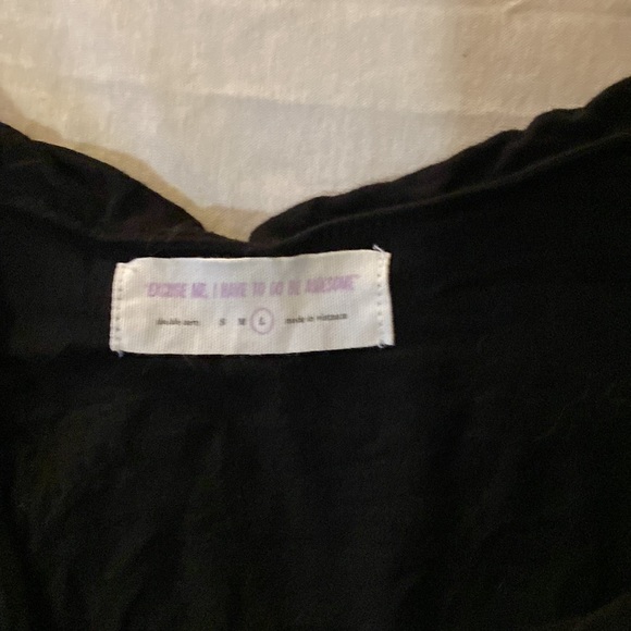 Black tank top size large - Picture 3 of 3